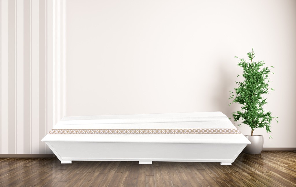 Coffin with a lace