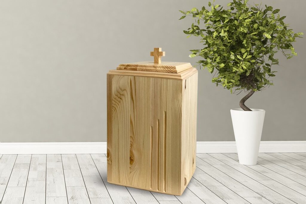 Luonnollinen mänty uurna 3-raidalla