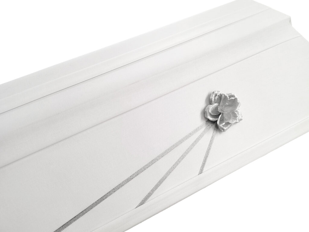 Coffin with rose motive - Image 2